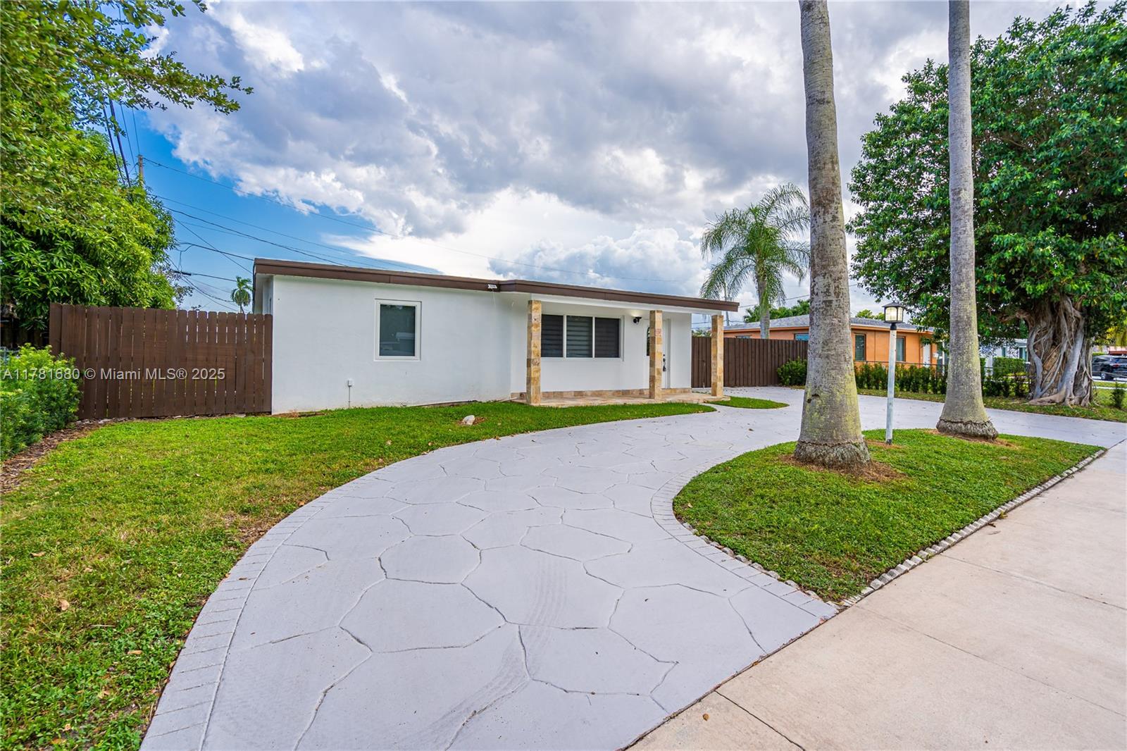 11350 SW 51st St 0