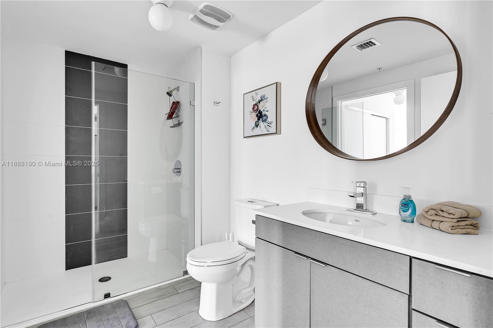 26 EDGEWATER CONDO - Residential Lease