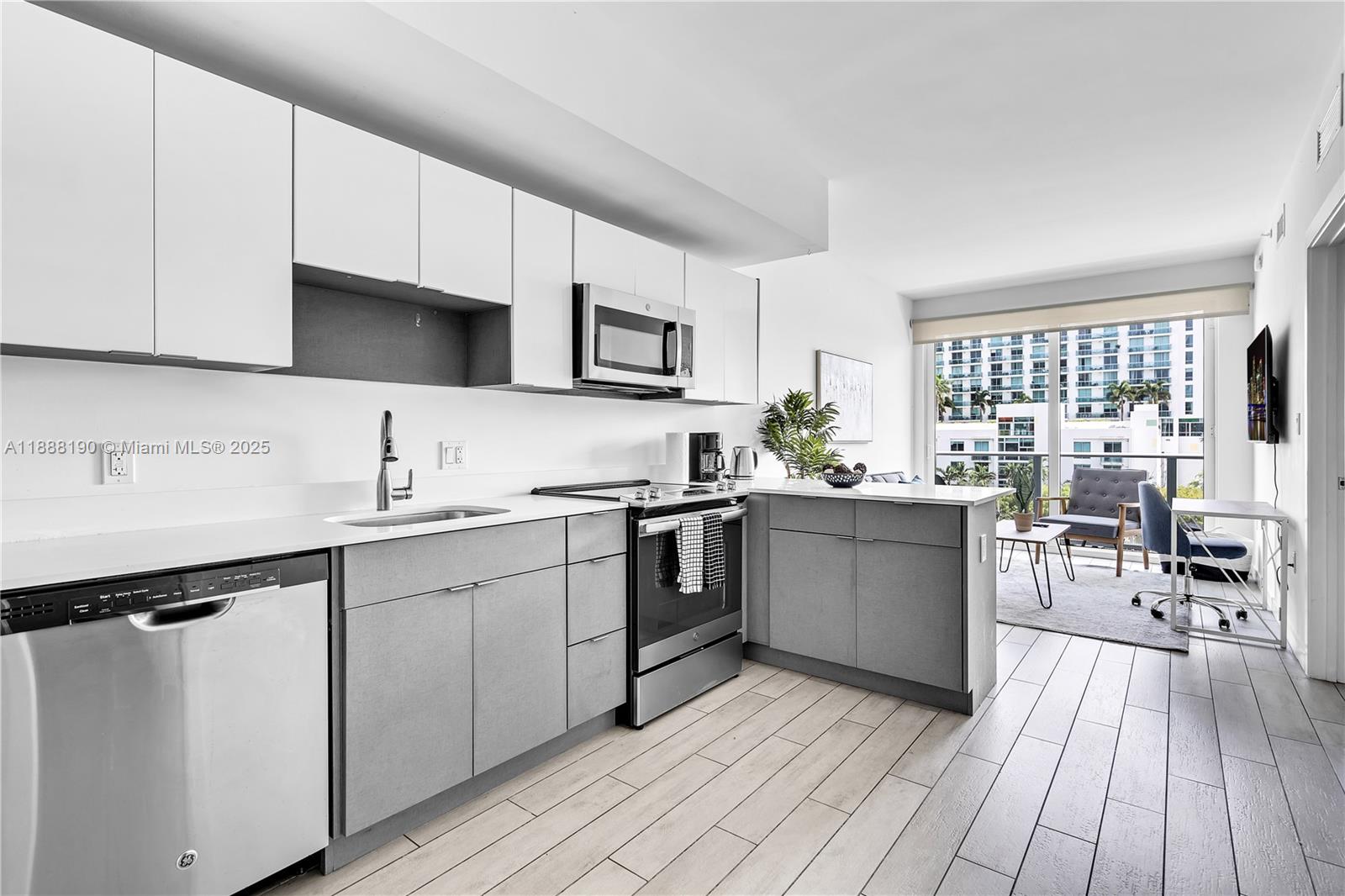 26 EDGEWATER CONDO - Residential Lease