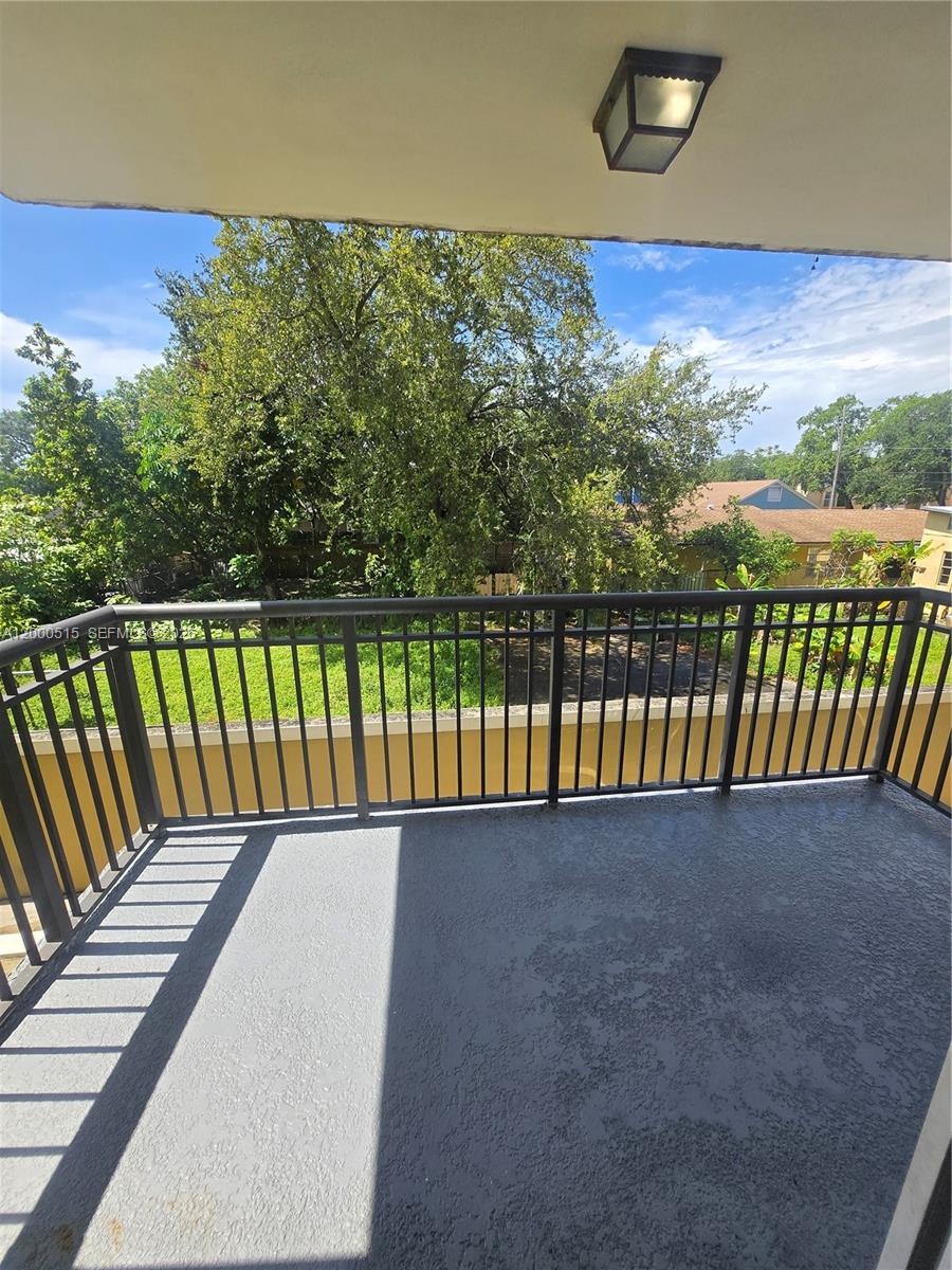 GROVELAND CONDO - Residential Lease