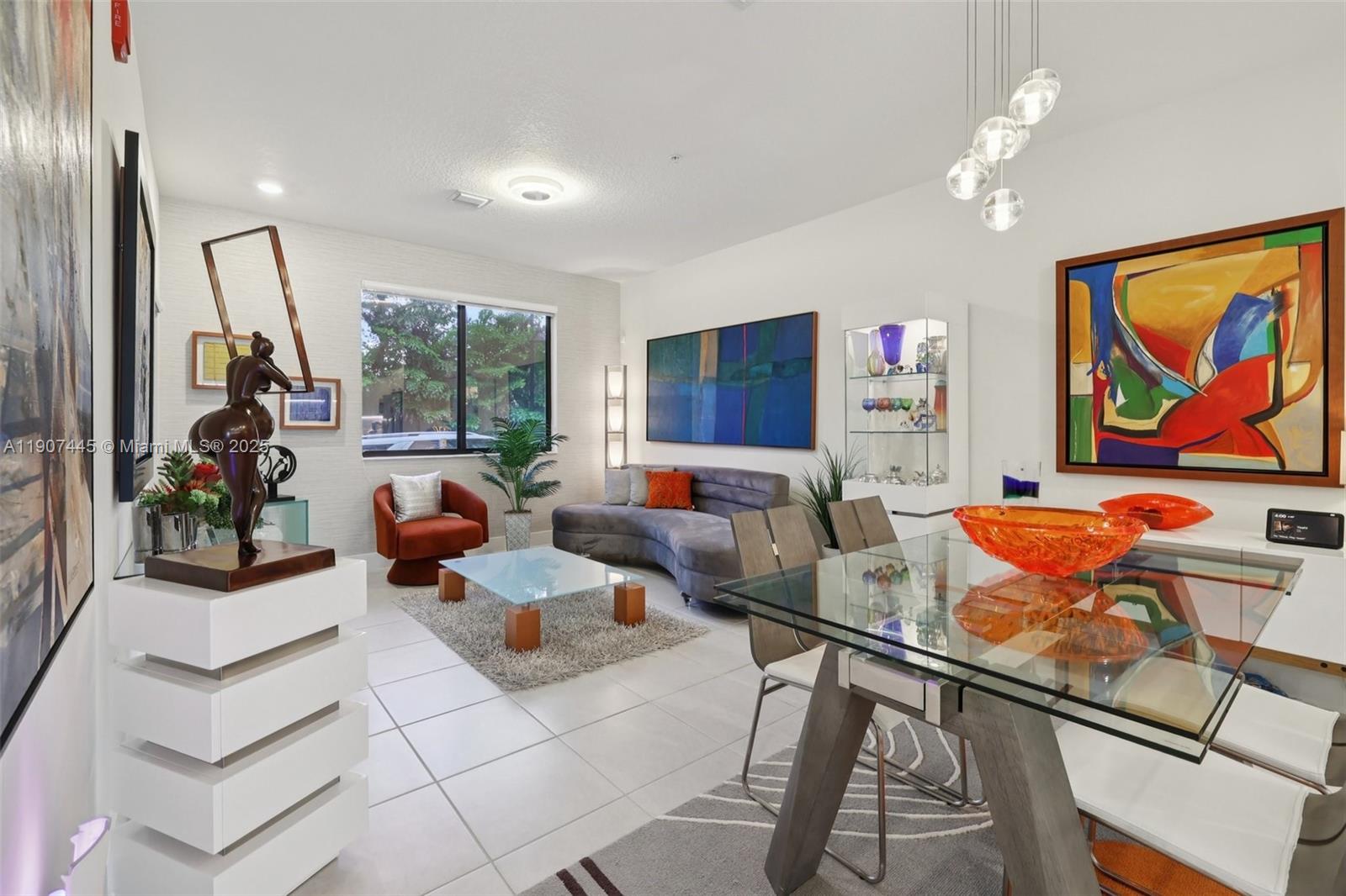 DOWNTOWN DORAL SOUTH PHAS - Residential Lease