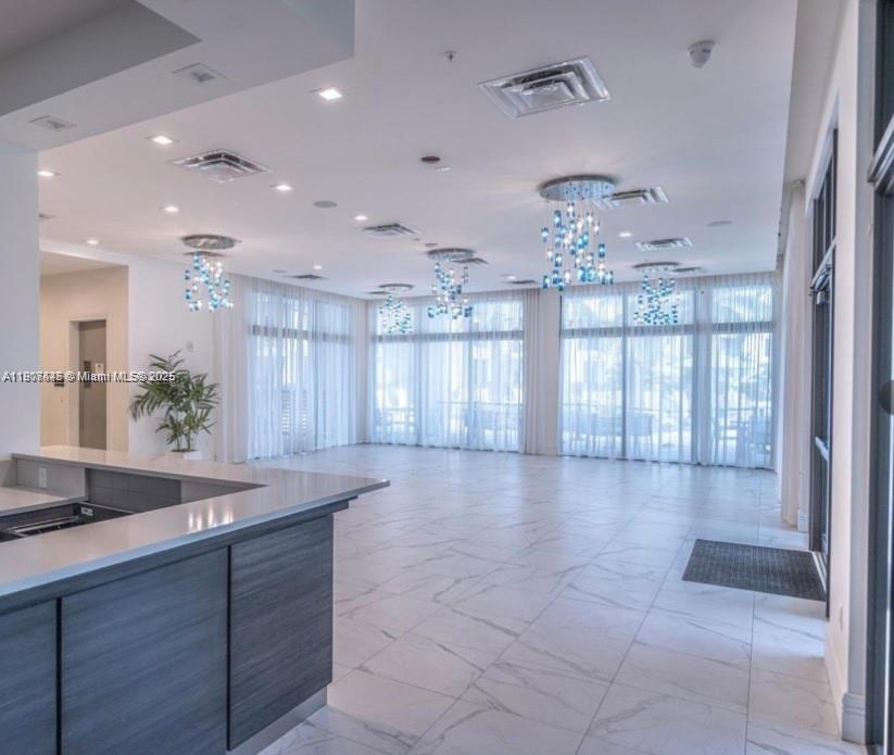 DOWNTOWN DORAL SOUTH PHAS - Residential Lease