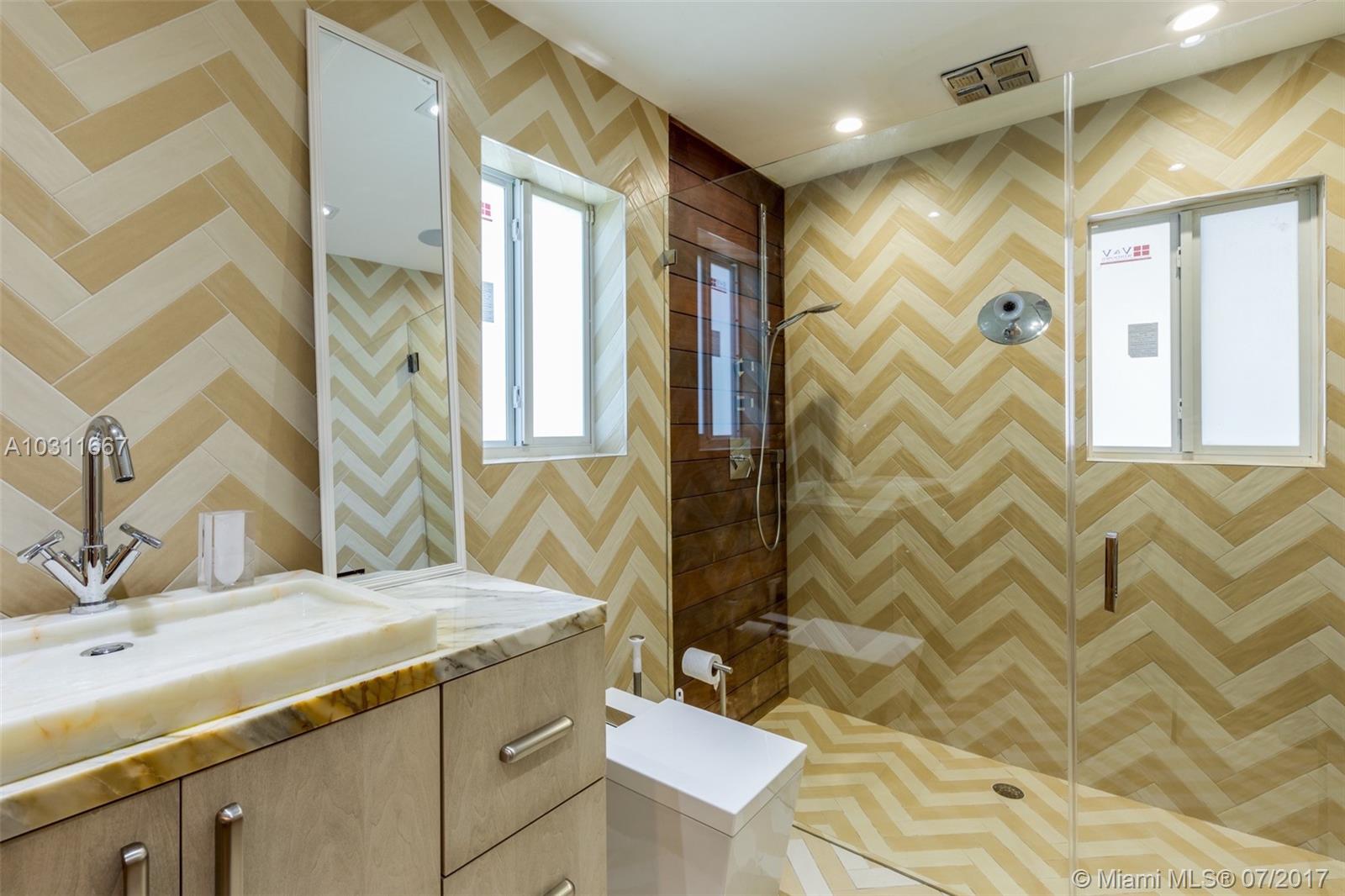 HARBOR VILLAGE SEC F - Residential