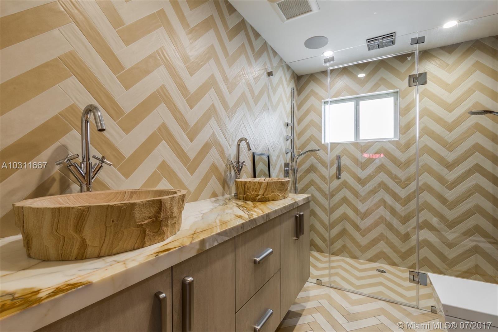 HARBOR VILLAGE SEC F - Residential