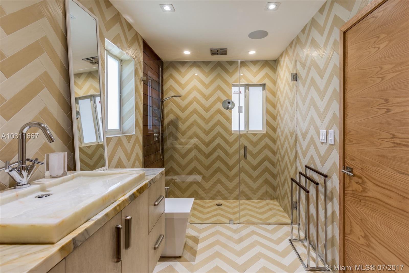 HARBOR VILLAGE SEC F - Residential