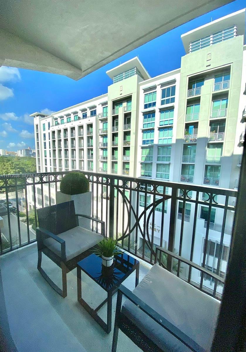 MERRICK MANOR CONDO - Residential