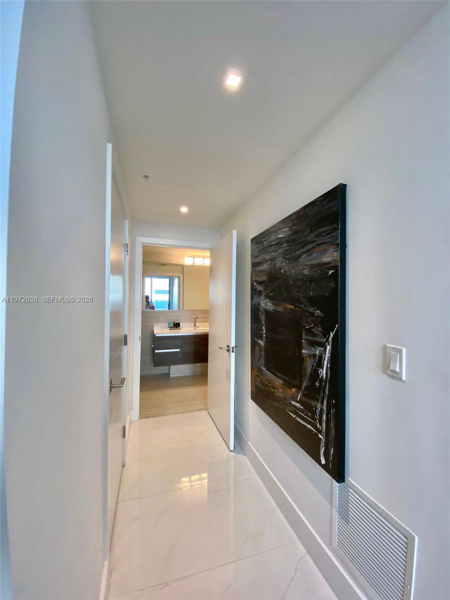 MERRICK MANOR CONDO - Residential