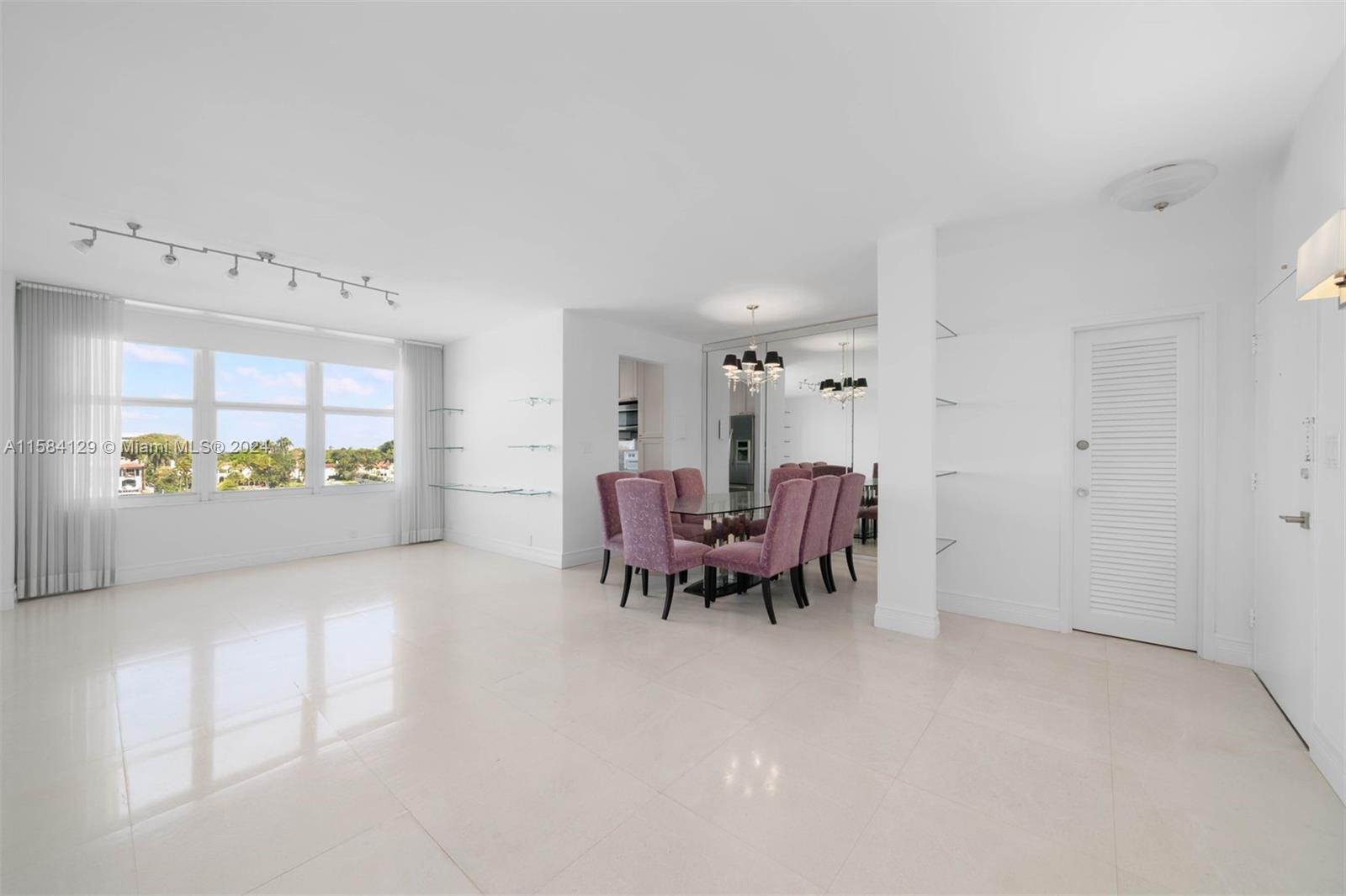 Property for Sale at 4747 Collins Ave 401, Miami Beach, Miami-Dade County, Florida - Bedrooms: 1 
Bathrooms: 2  - $499,000