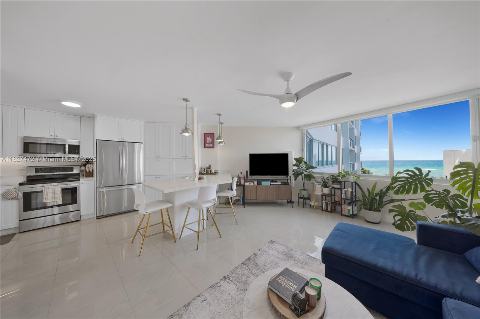 7135 Collins Ave 522