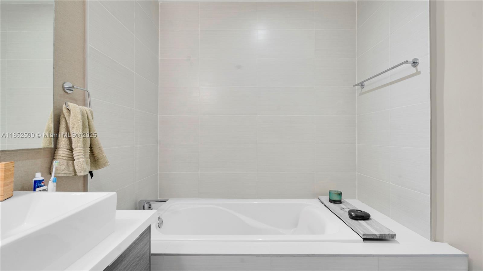 BRICKELL TEN CONDO - Residential