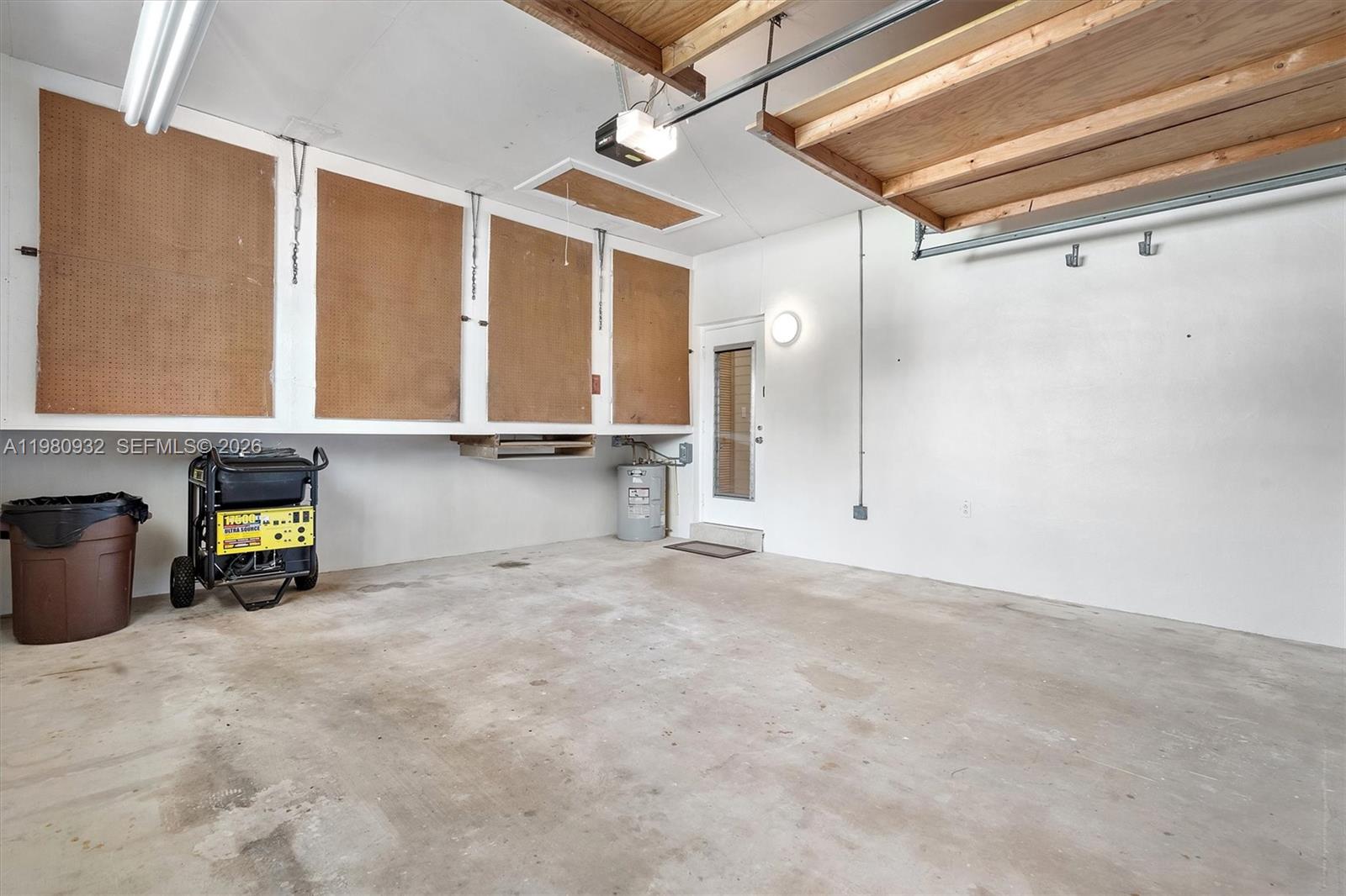 KENDALWOOD ESTATES - Residential