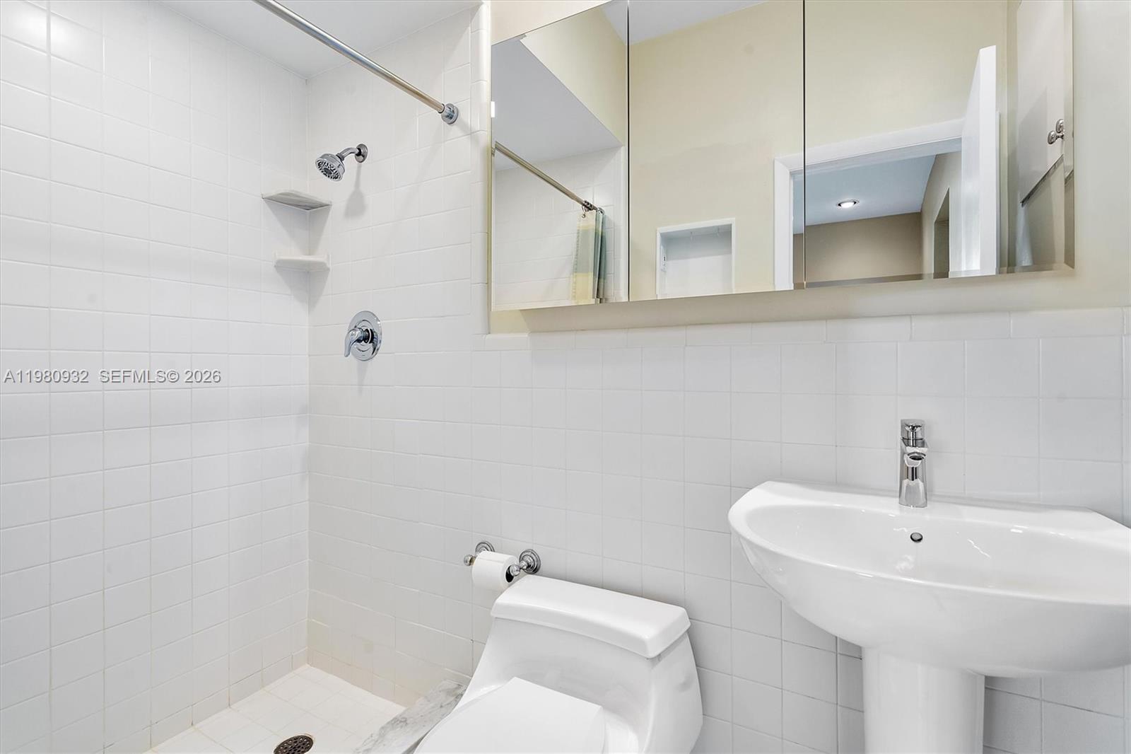 KENDALWOOD ESTATES - Residential