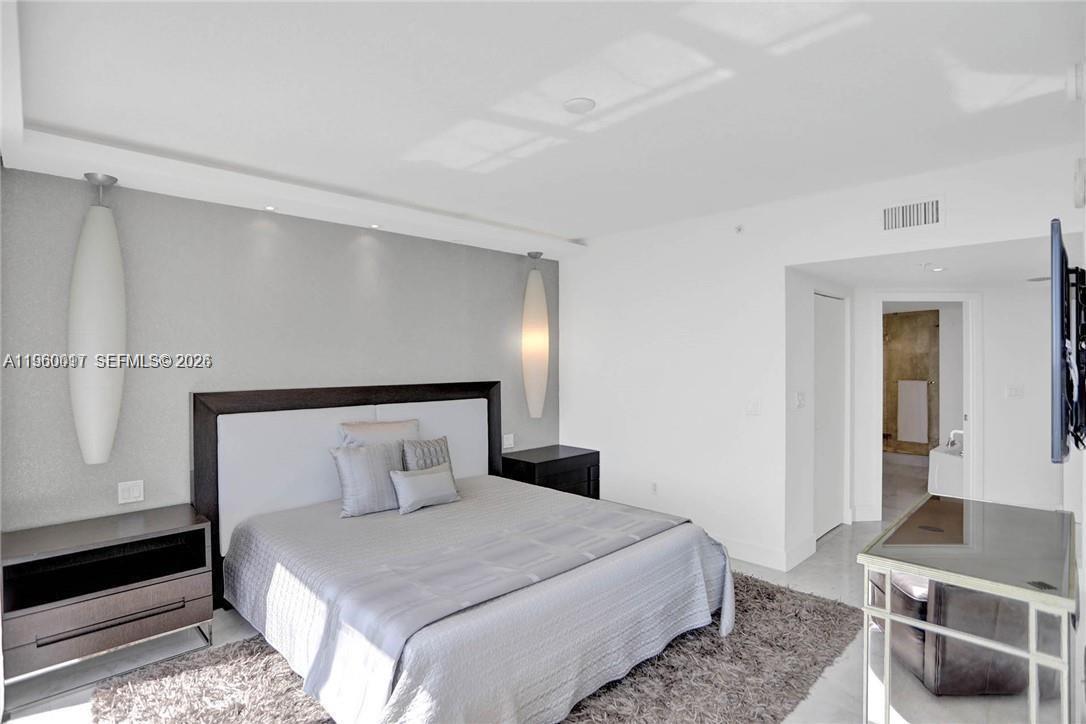 LA PERLA CONDO - Residential