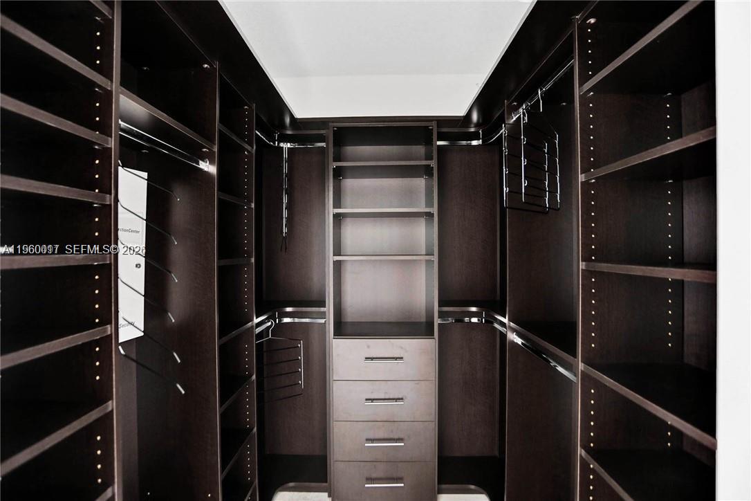 LA PERLA CONDO - Residential