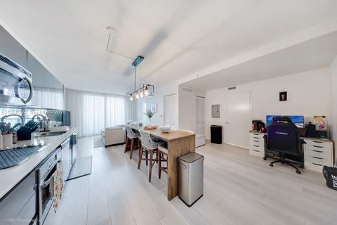 31 SE 6th St 2506 Miami FL 33131