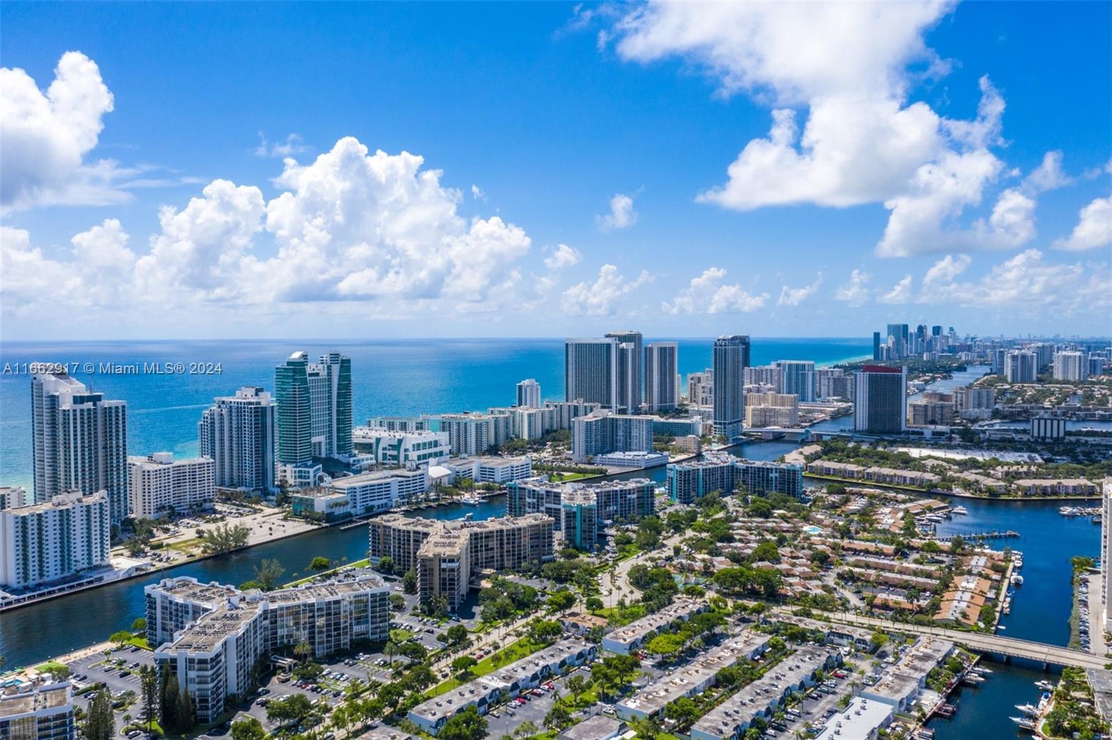 The Hemispheres - Residential