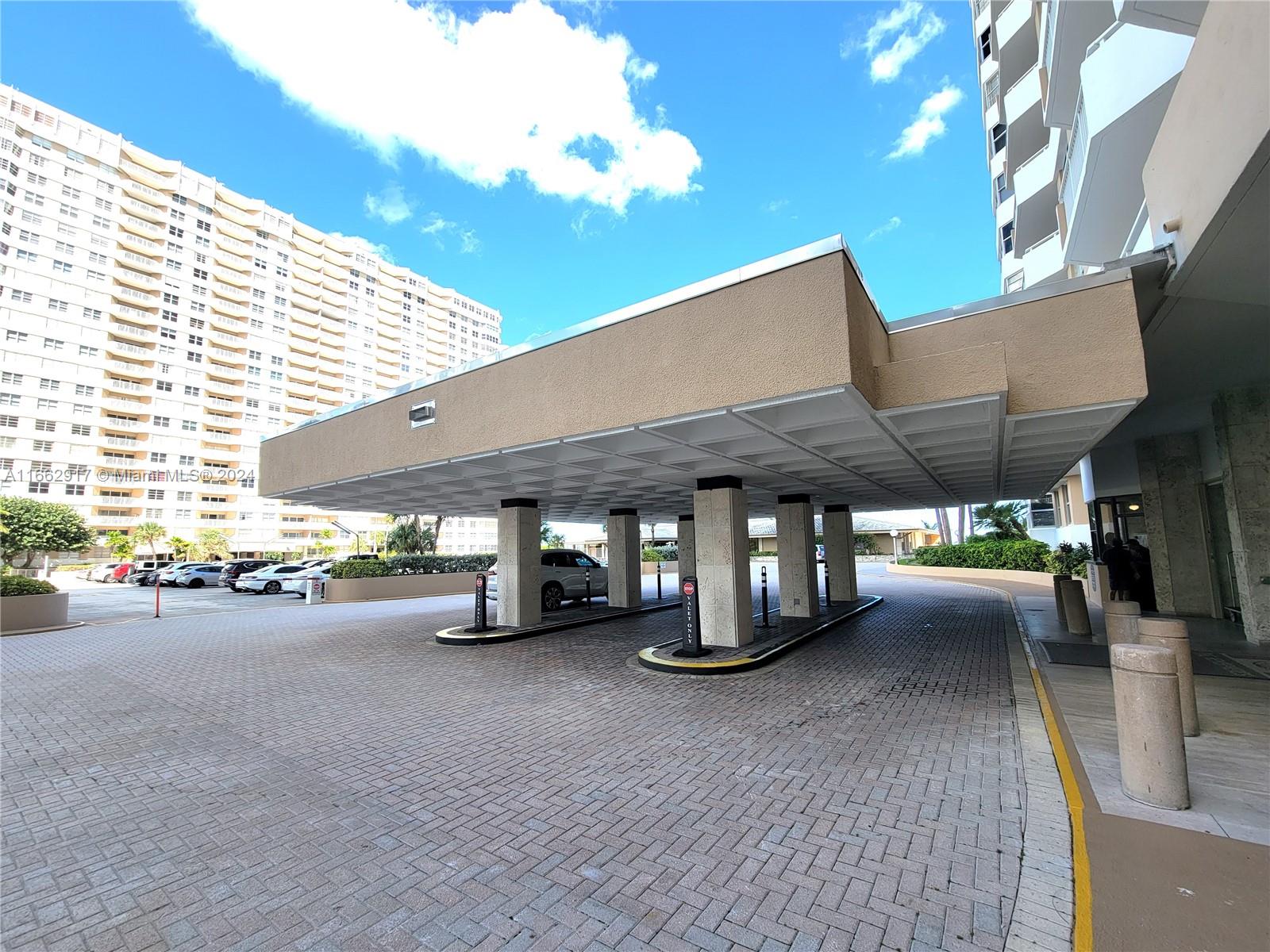 1980 S Ocean Dr 2C, Hallandale Beach, Broward County, Florida - 1 Bedrooms  
2 Bathrooms - 