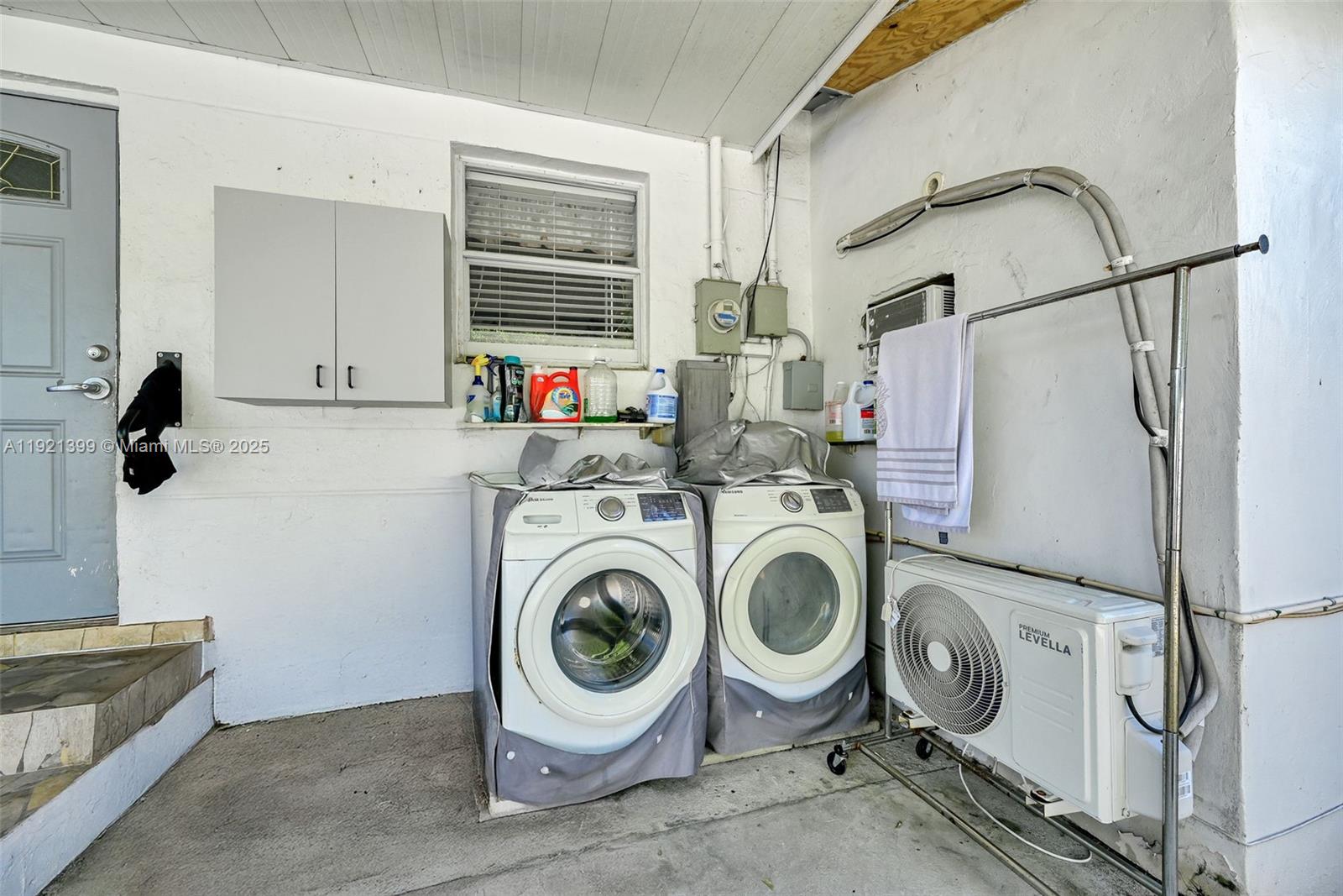 HOLLEMAN MANOR ADDN - Residential