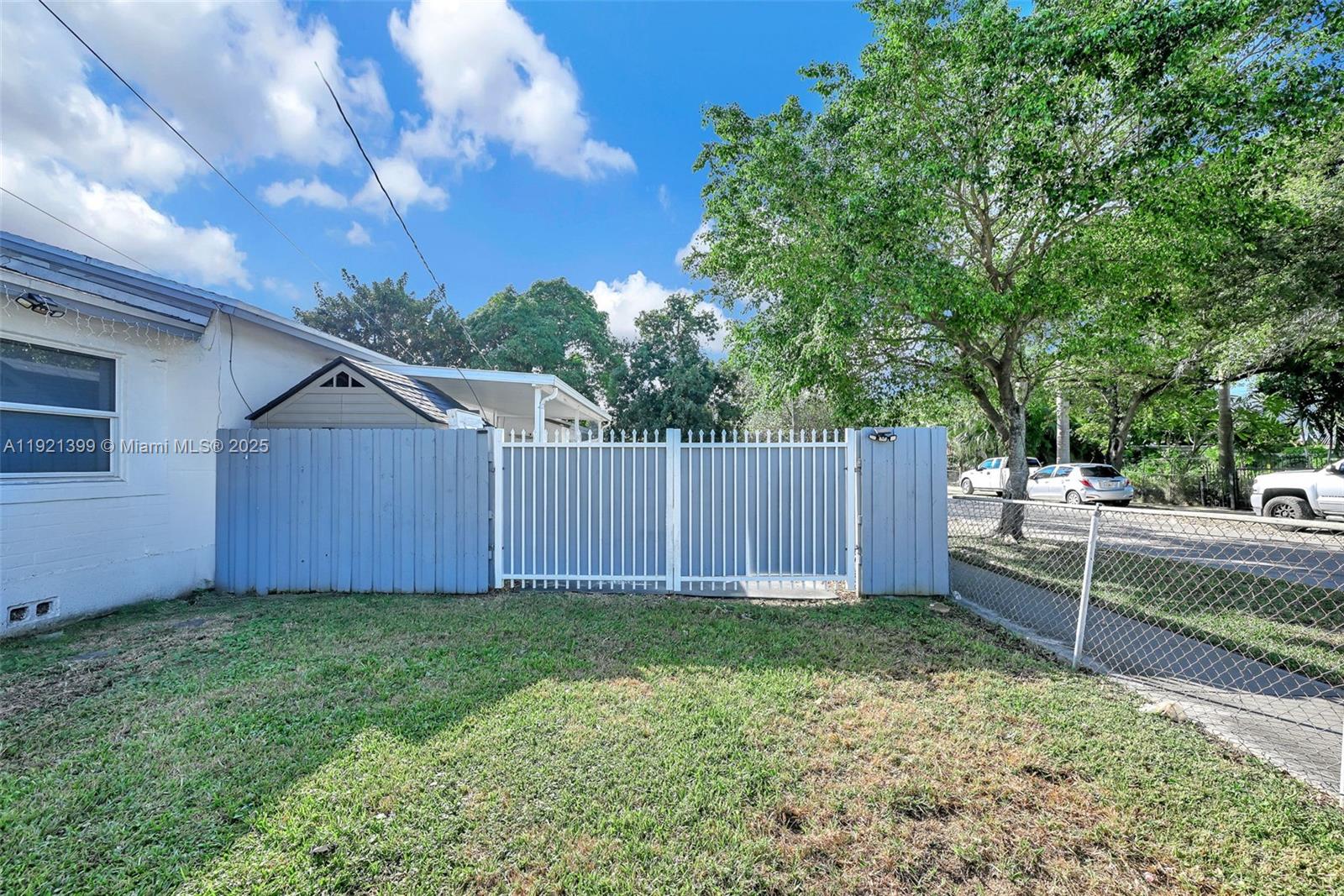 HOLLEMAN MANOR ADDN - Residential