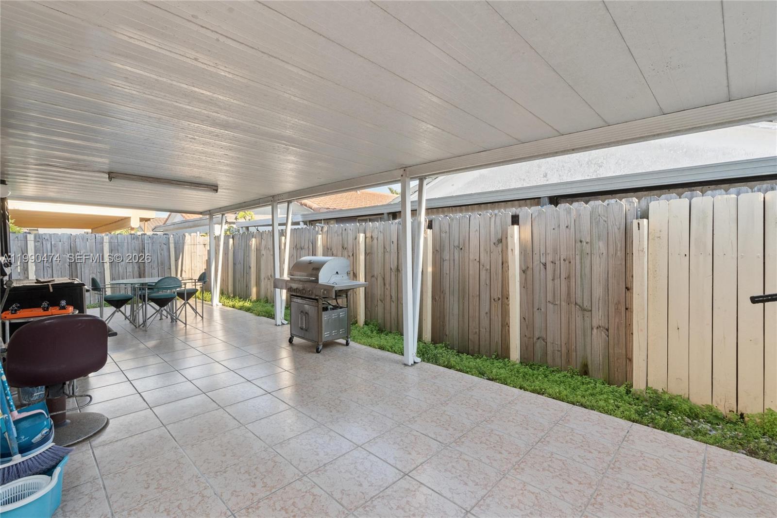 RICHARDS HOMES - Residential