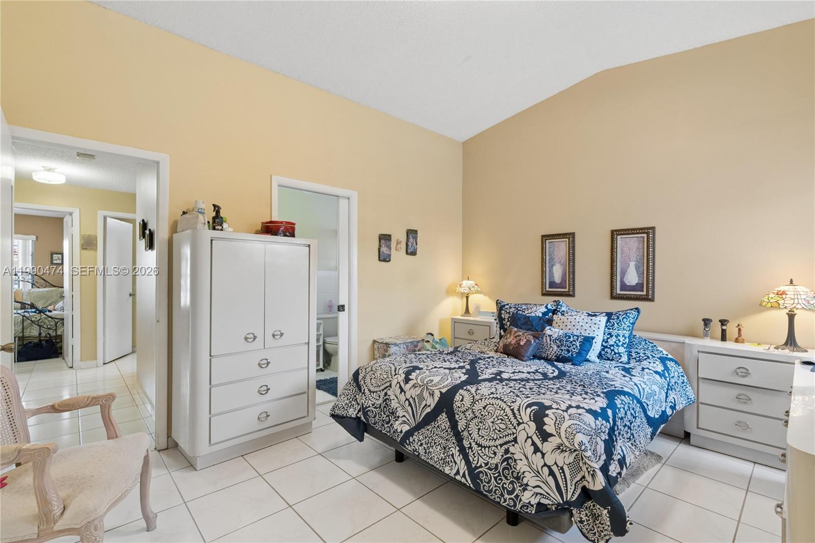 RICHARDS HOMES - Residential