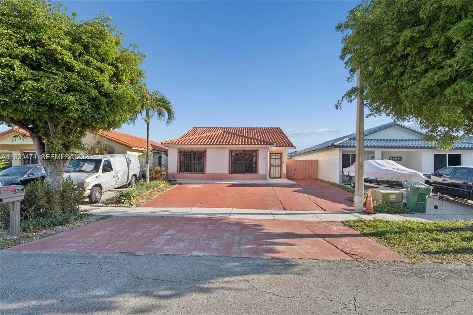 RICHARDS HOMES - Residential