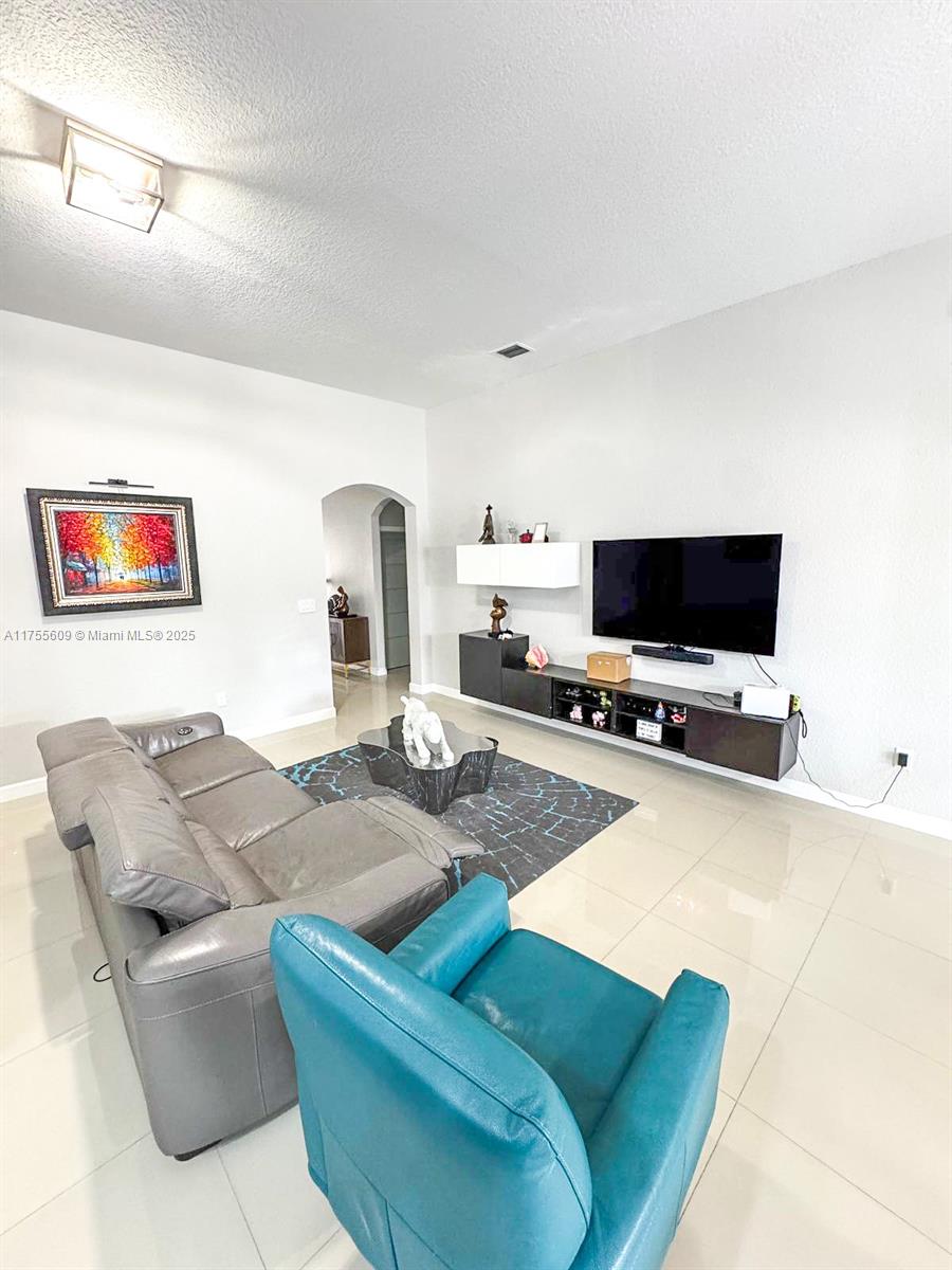 JOANNA ESTATES - Residential