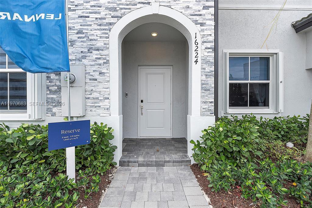 Cedar Pointe - Residential