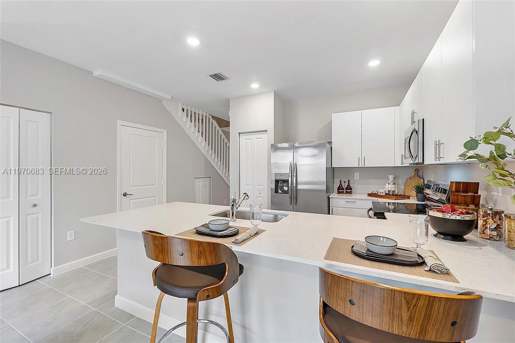 Cedar Pointe - Residential