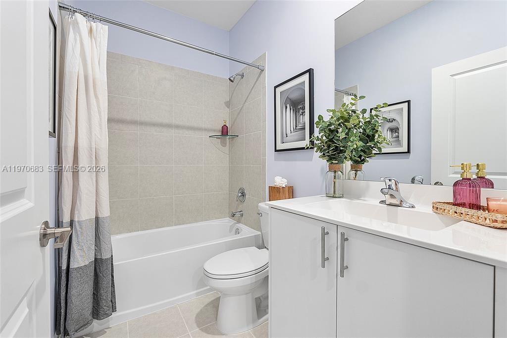 Cedar Pointe - Residential