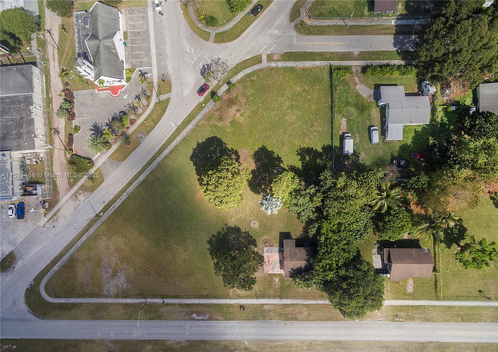 NARANJA PARK 2ND ADDN - Land