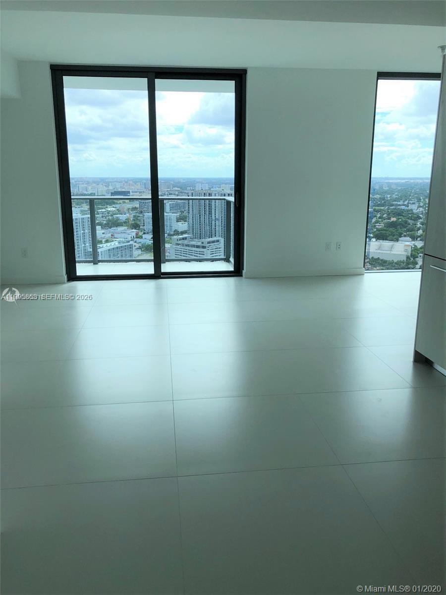 PARAISO BAYVIEWS CONDO - Residential