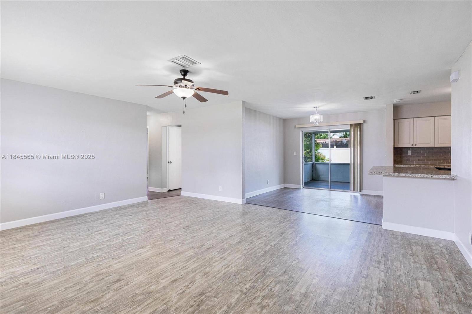 1483 NW 65th Ave, Margate, FL, 33063/$529,000 4 1483 NW 65th Ave