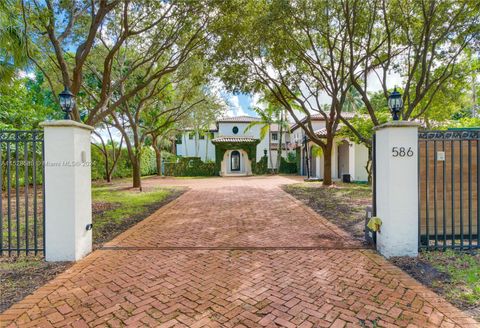 Single Family Residence in Miami FL 586 Sabal Palm Rd Rd 2.jpg