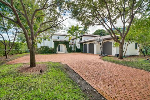 Single Family Residence in Miami FL 586 Sabal Palm Rd Rd 3.jpg