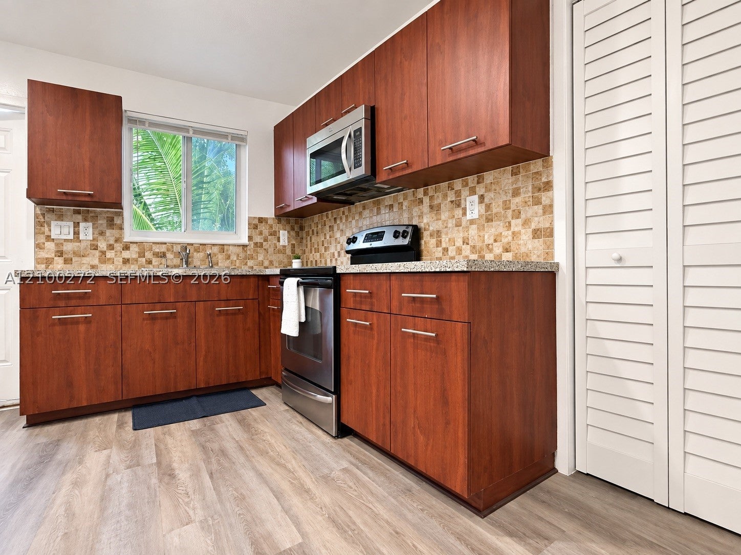 View photos, virtual tours, details... 5501 N Miami 1