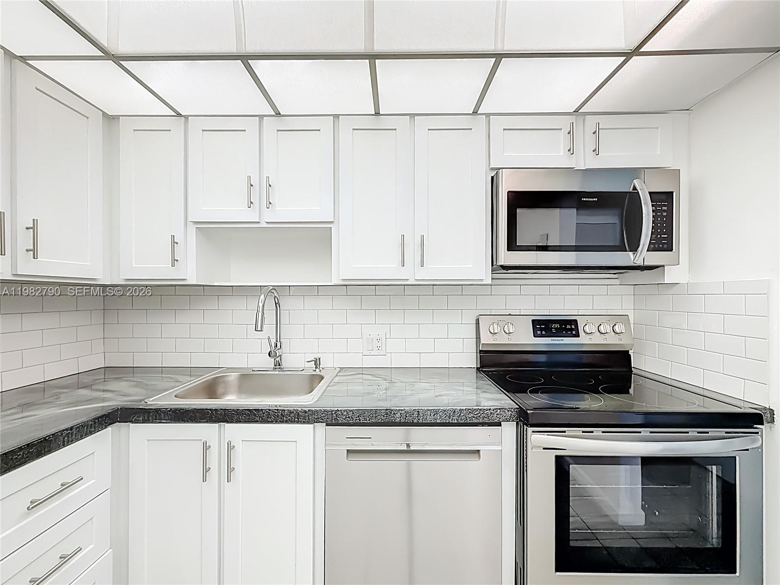 CORONADO CONDO- TOWER II - Residential