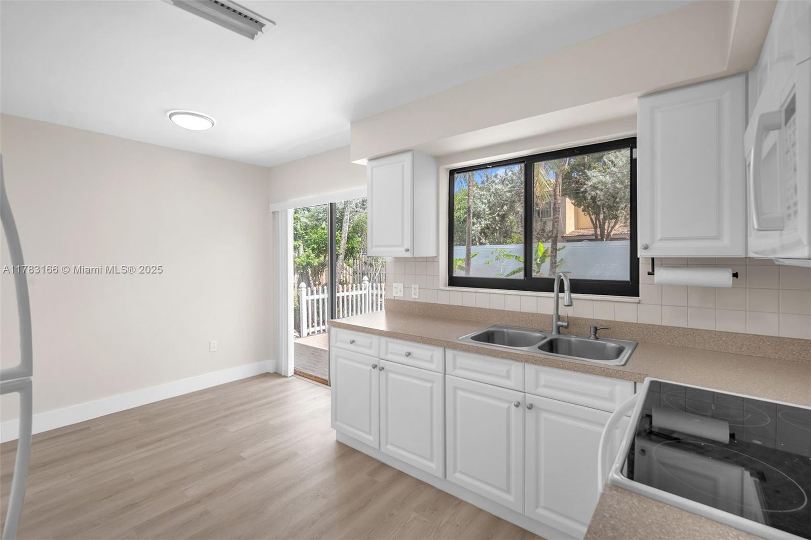 SUNRISE GOLF VLG SEC 24 - Residential