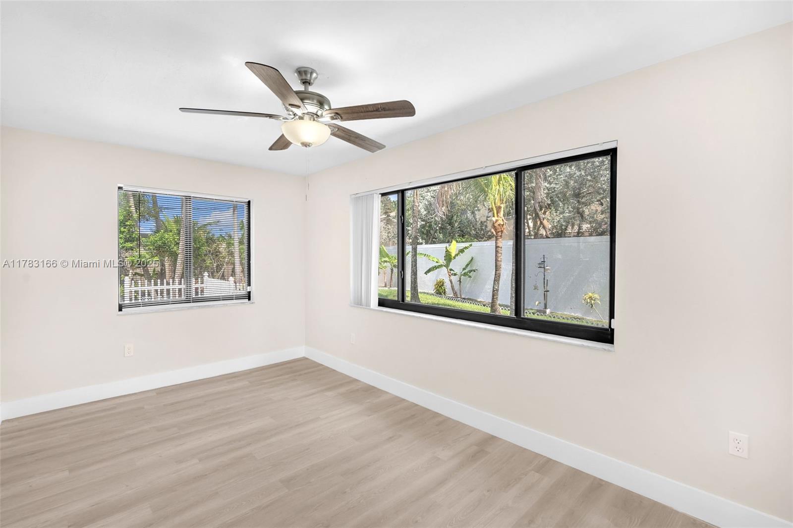 SUNRISE GOLF VLG SEC 24 - Residential