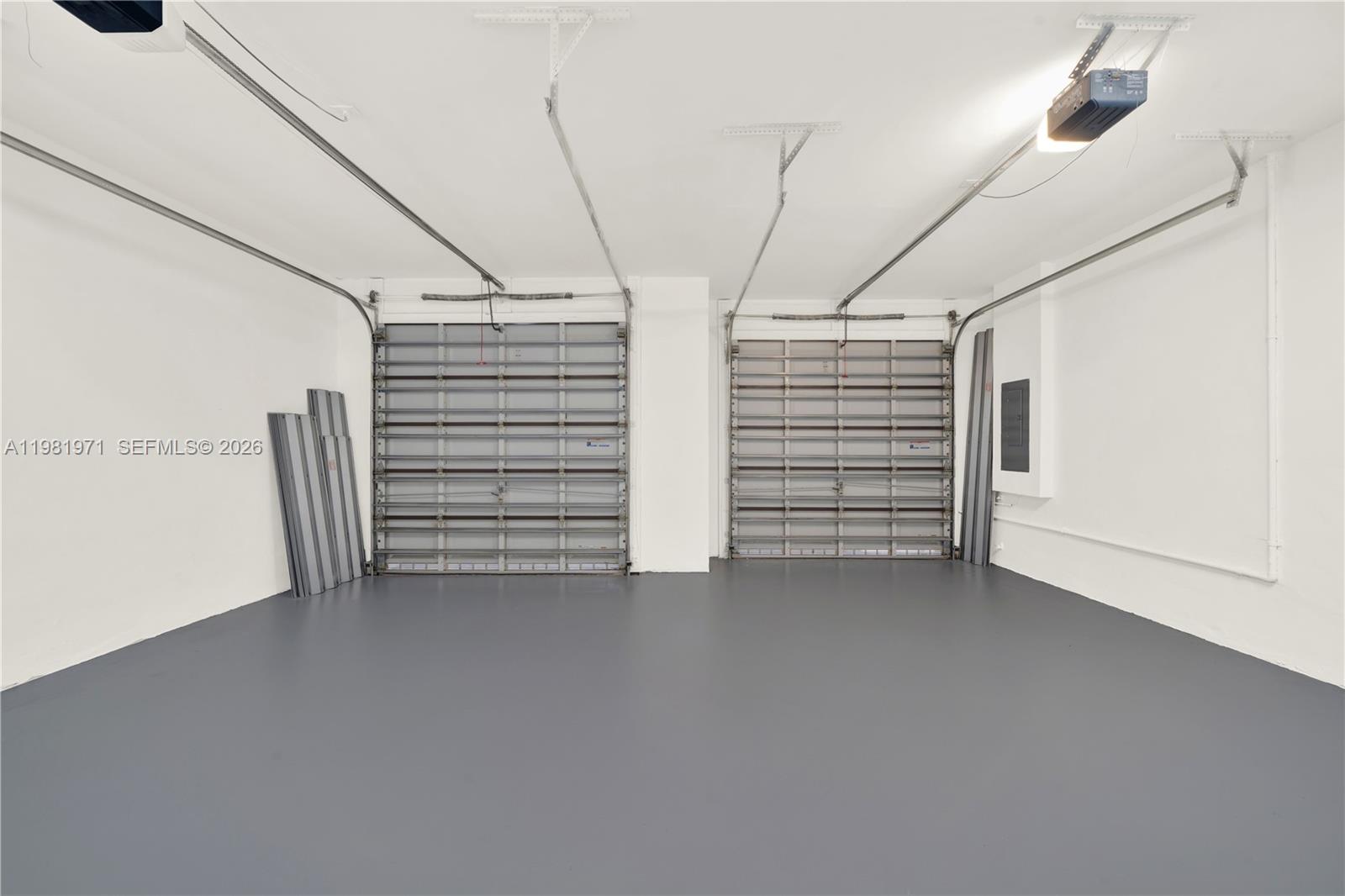 DORAL CAY - Residential Lease