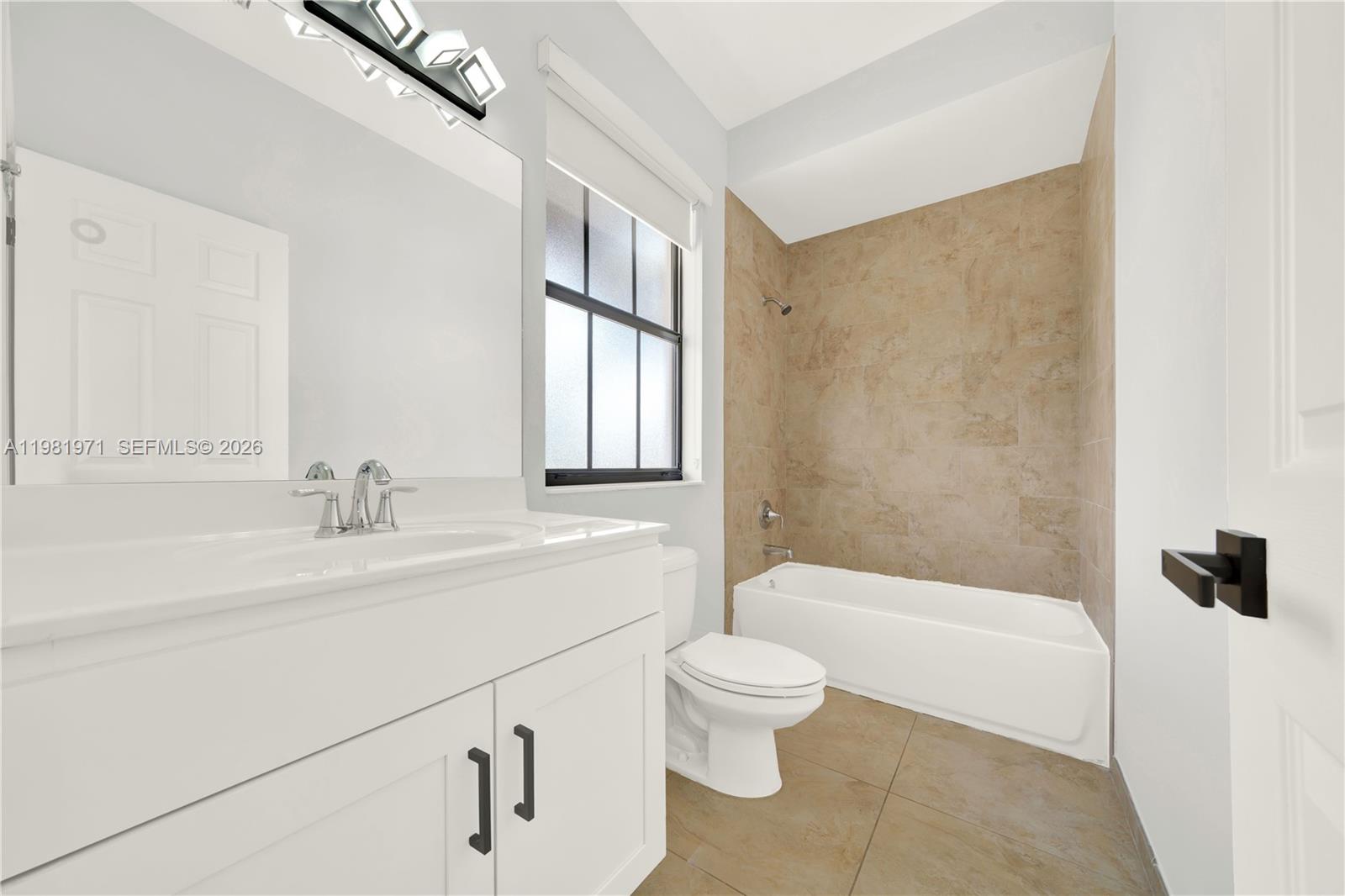 DORAL CAY - Residential Lease