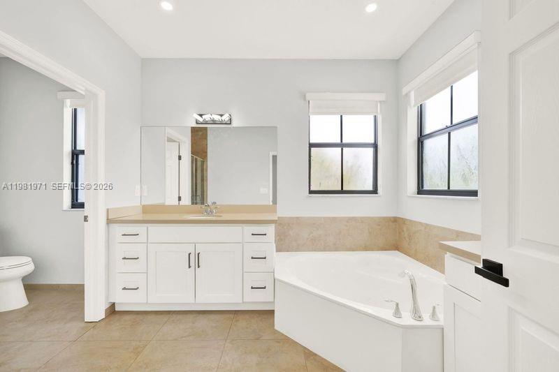 DORAL CAY - Residential Lease