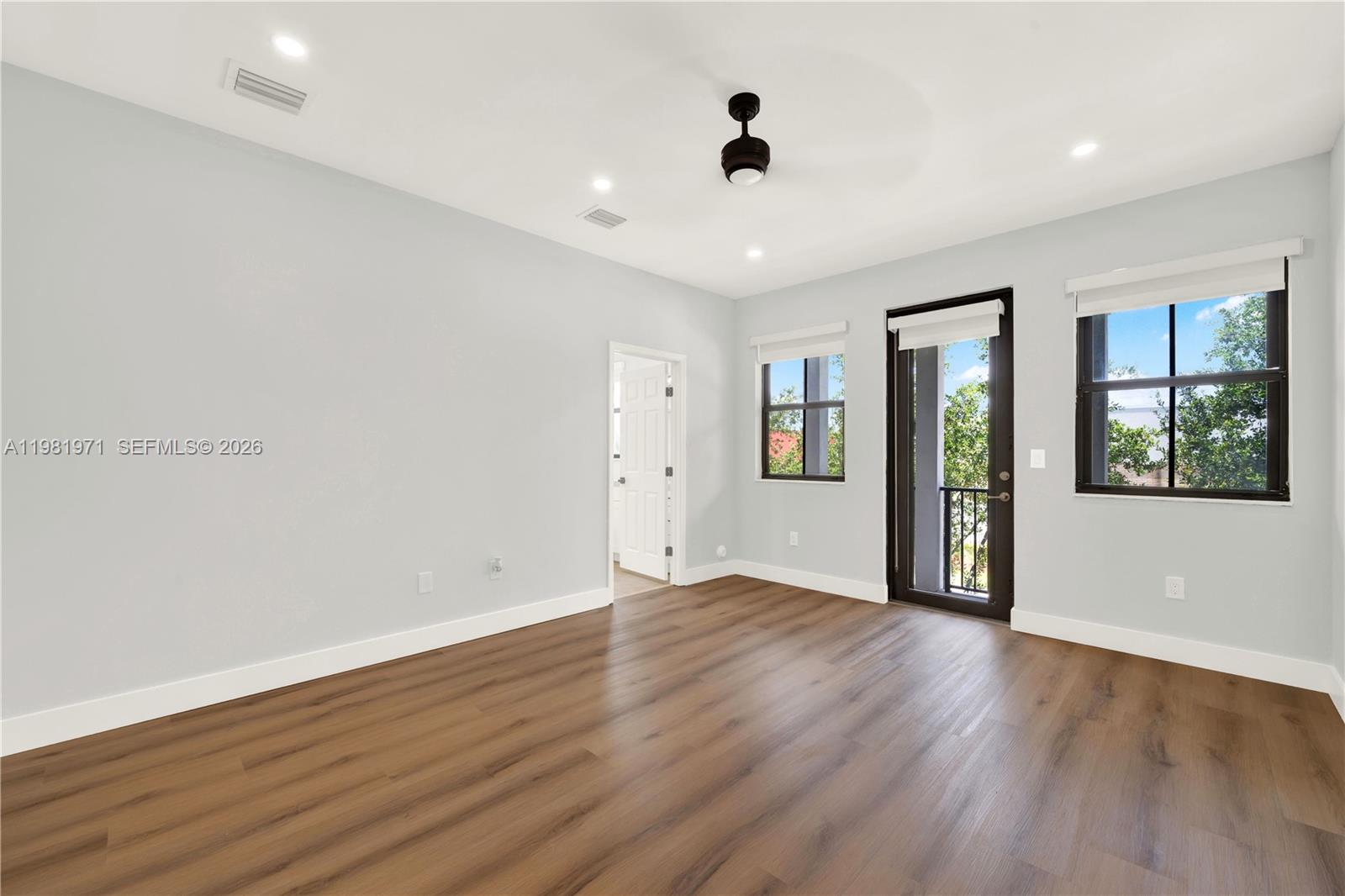 DORAL CAY - Residential Lease