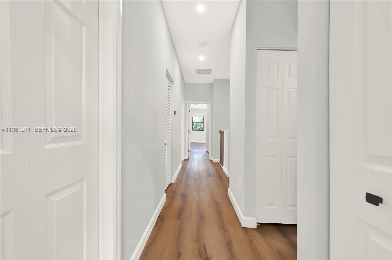 DORAL CAY - Residential Lease