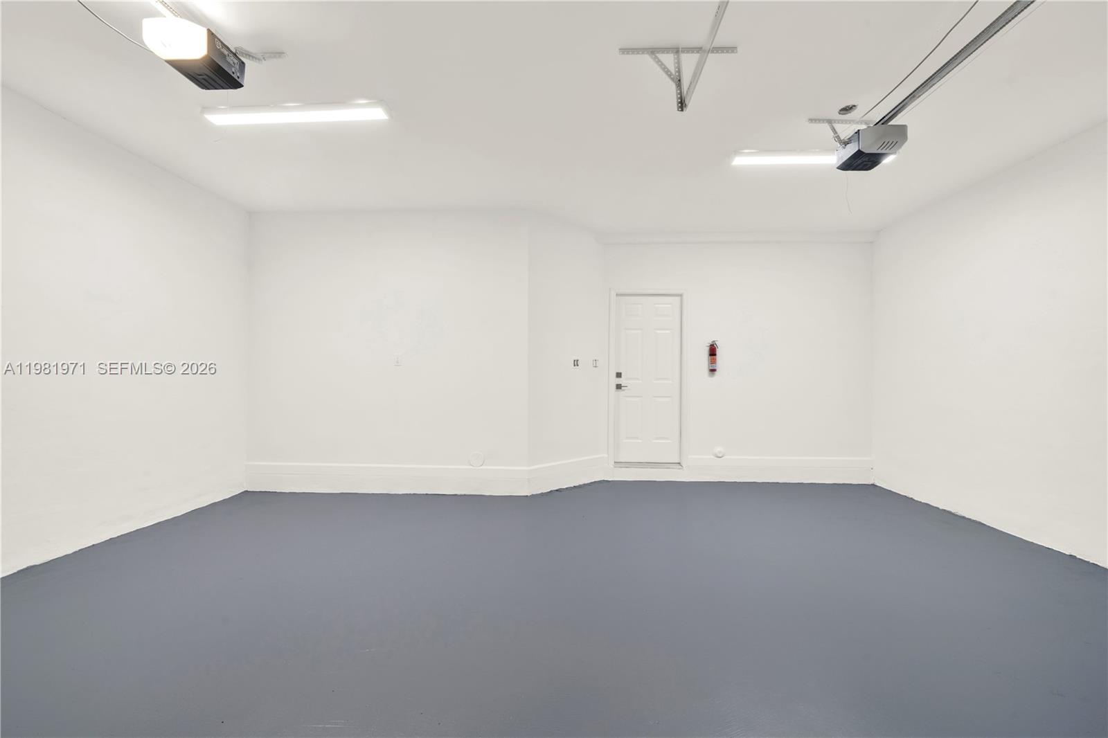 DORAL CAY - Residential Lease