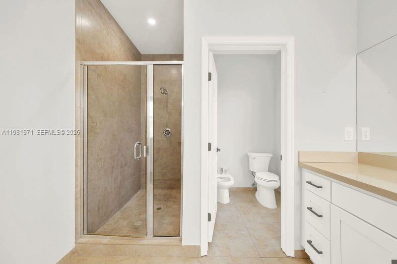 DORAL CAY - Residential Lease