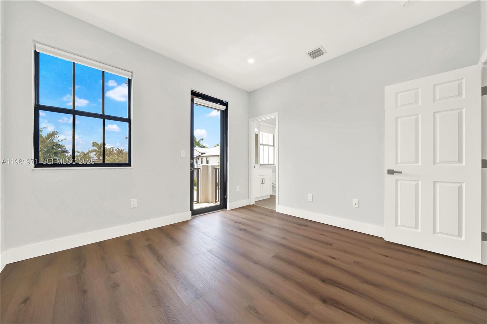 DORAL CAY - Residential Lease