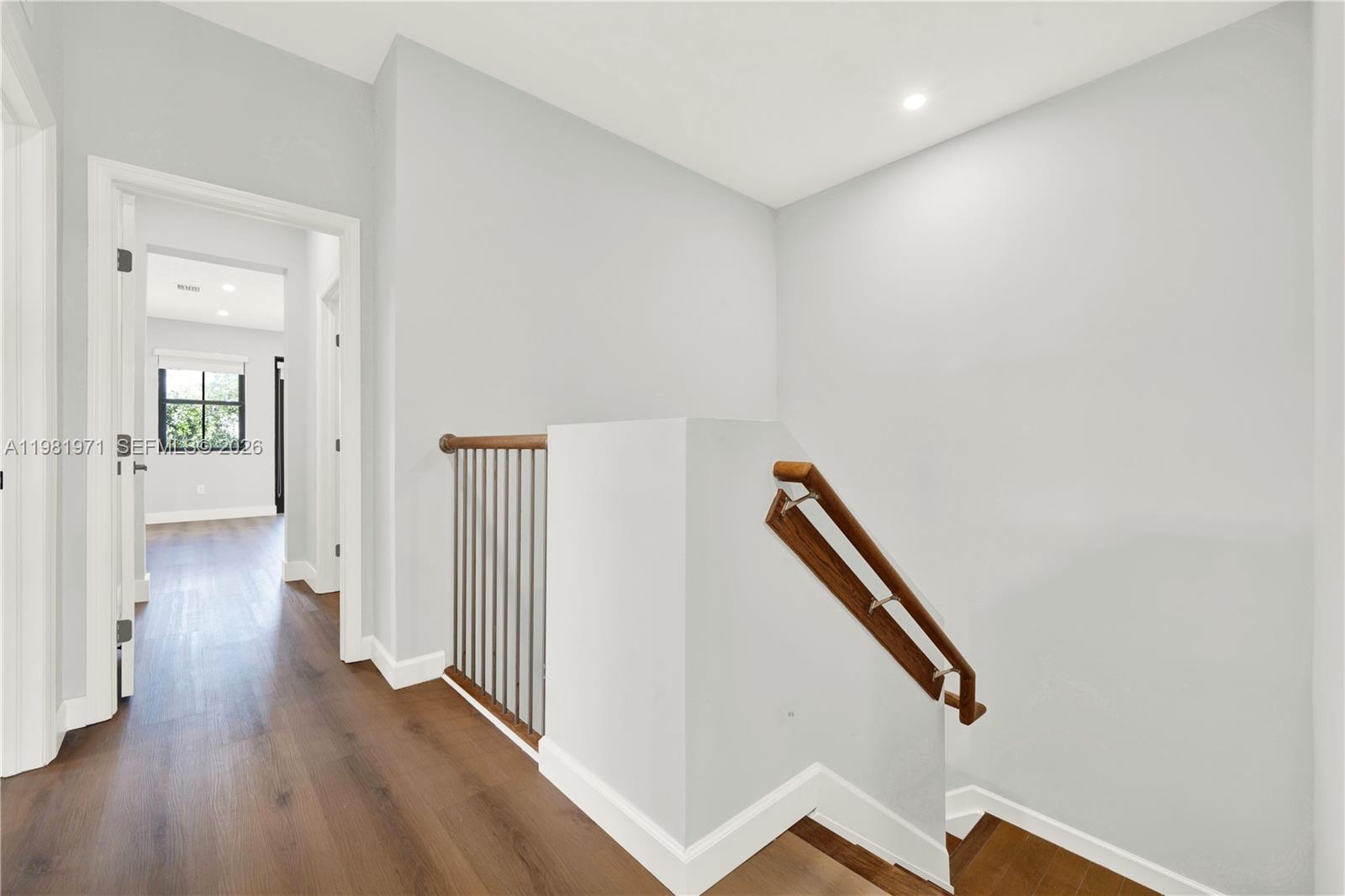 DORAL CAY - Residential Lease