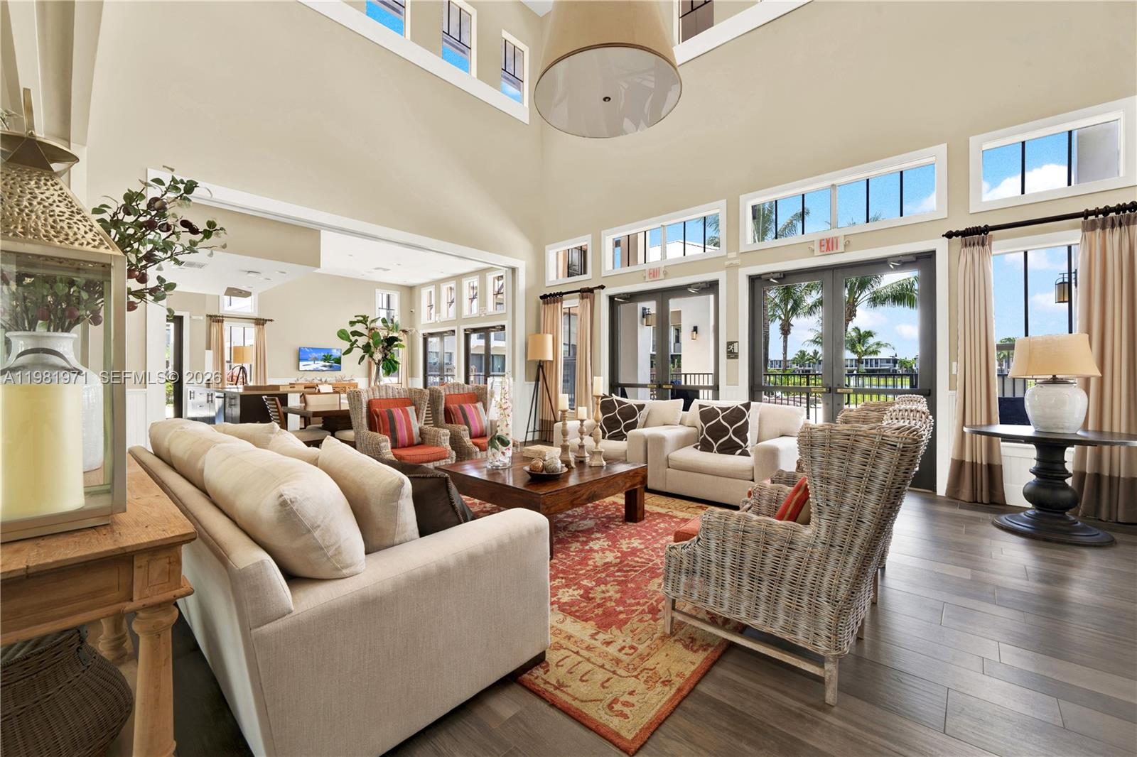 DORAL CAY - Residential Lease