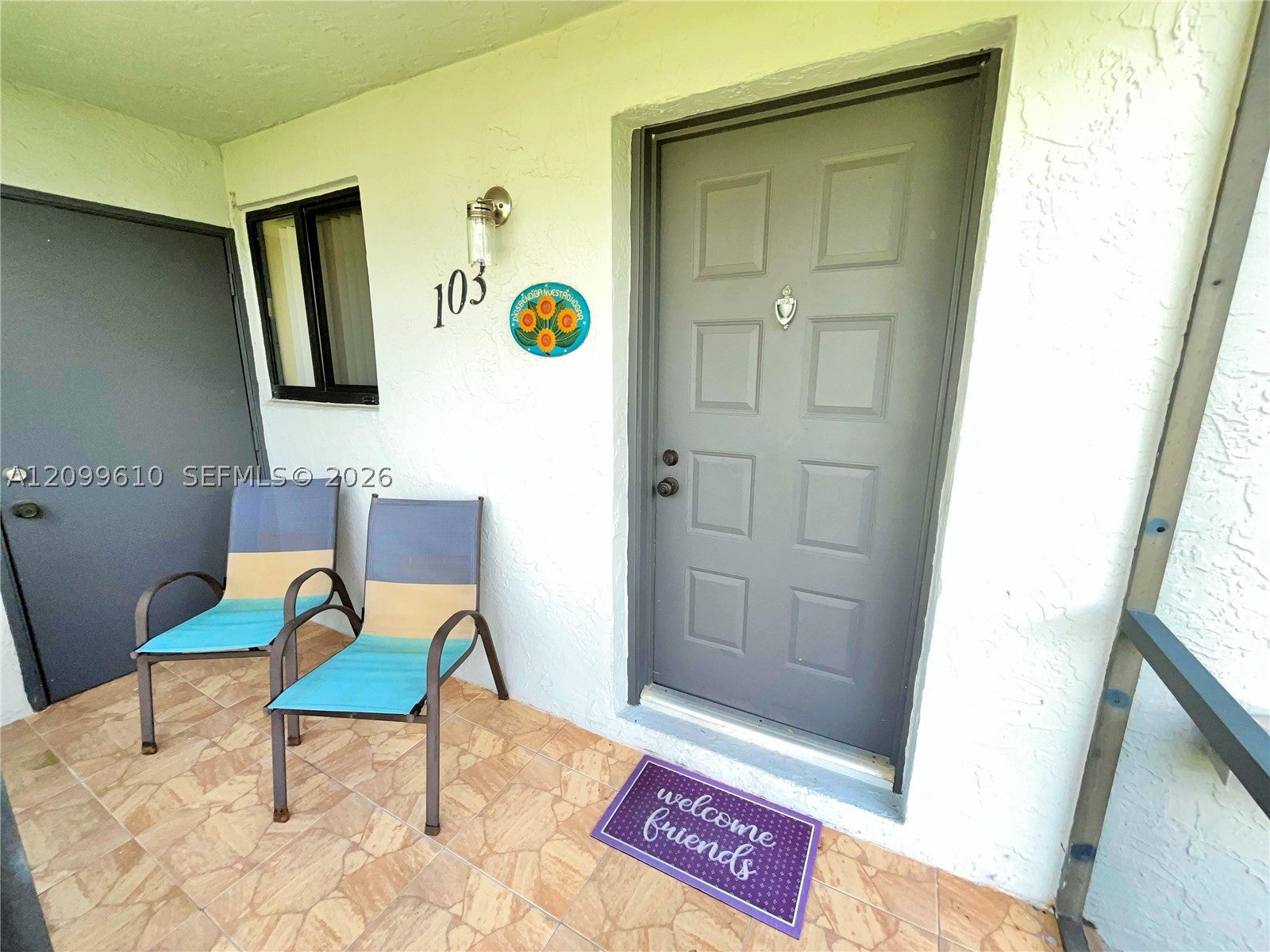 153 Lakeview Dr 103